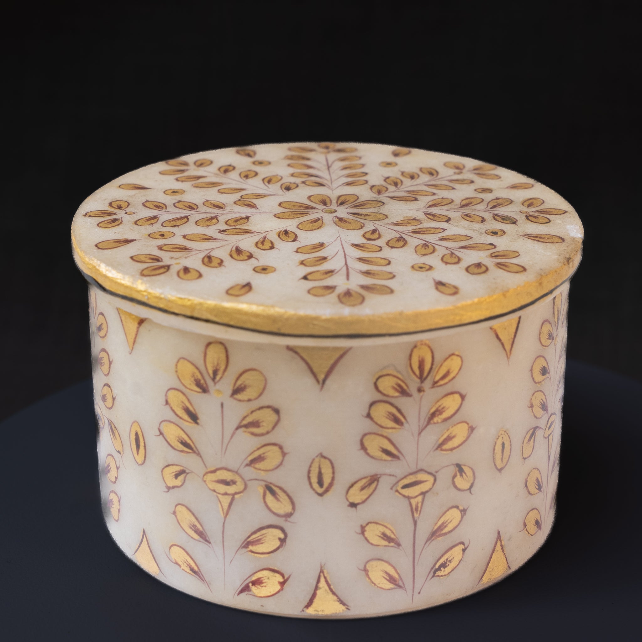 Oriental Objects and Artifacts – Saloni Antiques