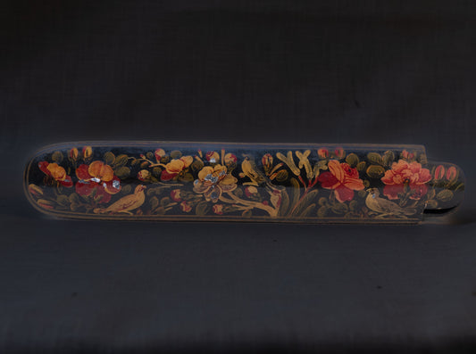 Floral Lacquered Qalamdan with Naturalistic Botanical Painting